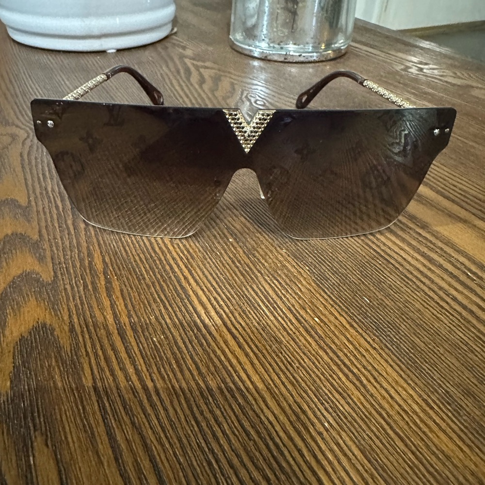LV Monogram Stylish Gold and Brown Sunglasses
